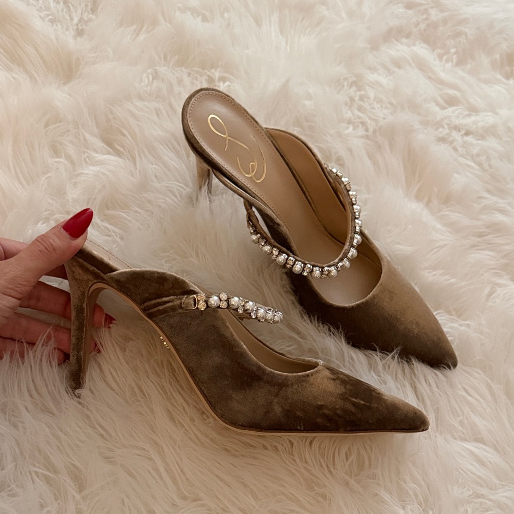 Sam Edelman Beige Heels with Rhinestone Accent - Picture 9 of 14